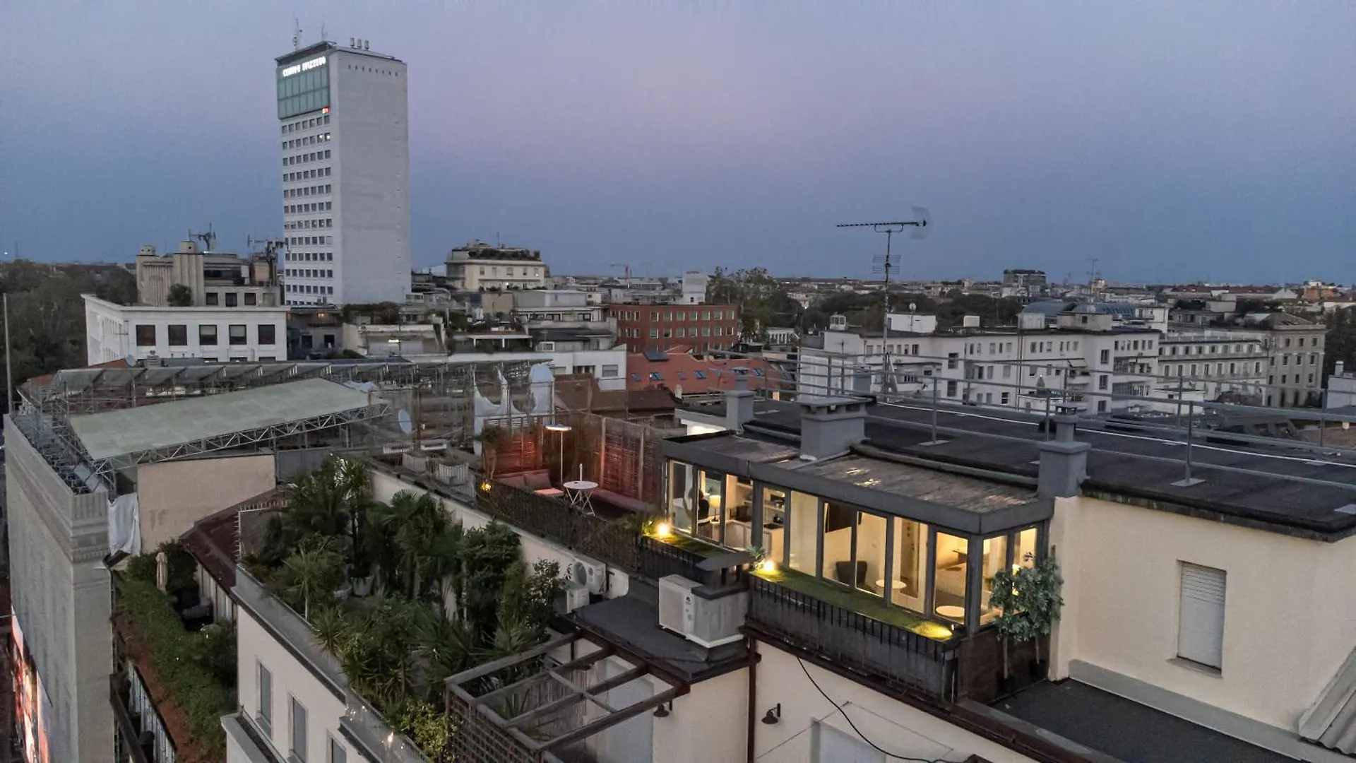 Lejlighed Luxury Penthouse With Jacuzzi & 360 View Rooftop Milano Italien