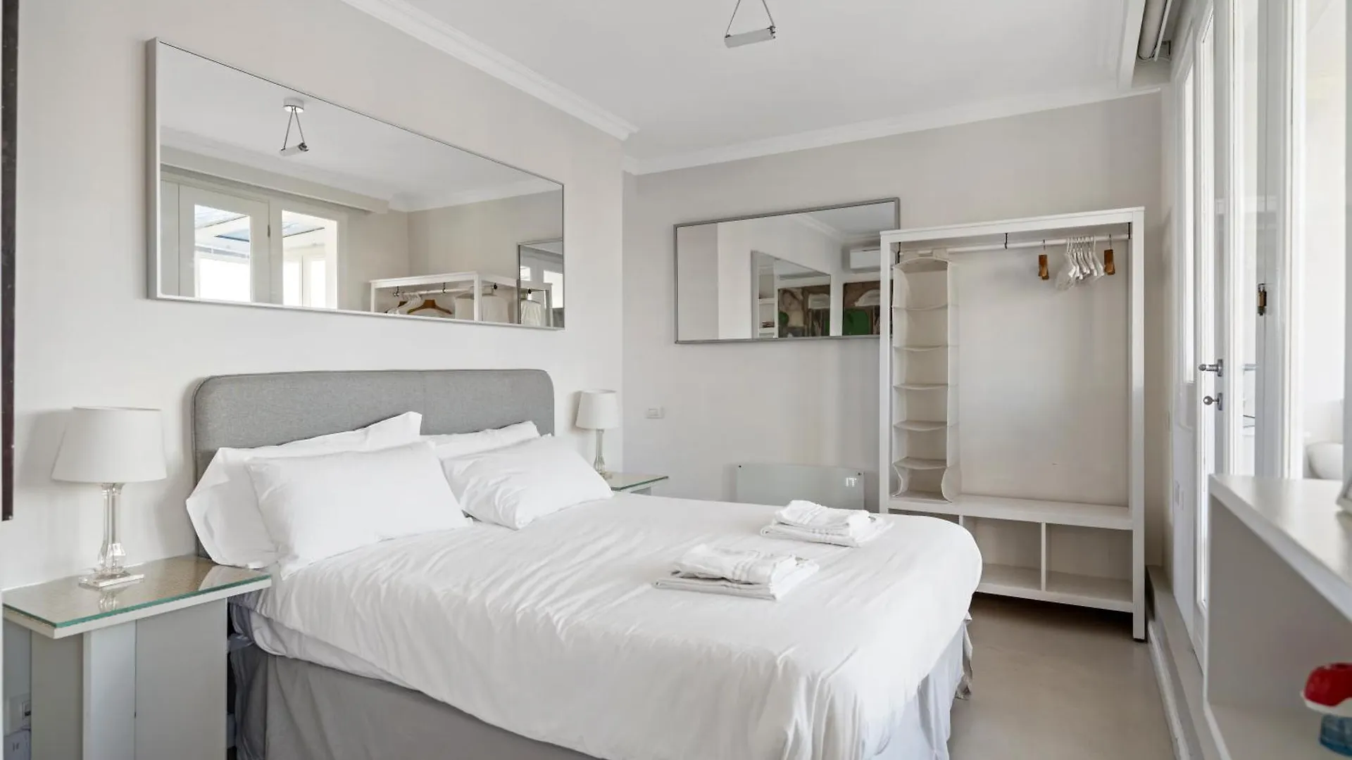 Luxury Penthouse With Jacuzzi & 360 View Rooftop Milano 0*,