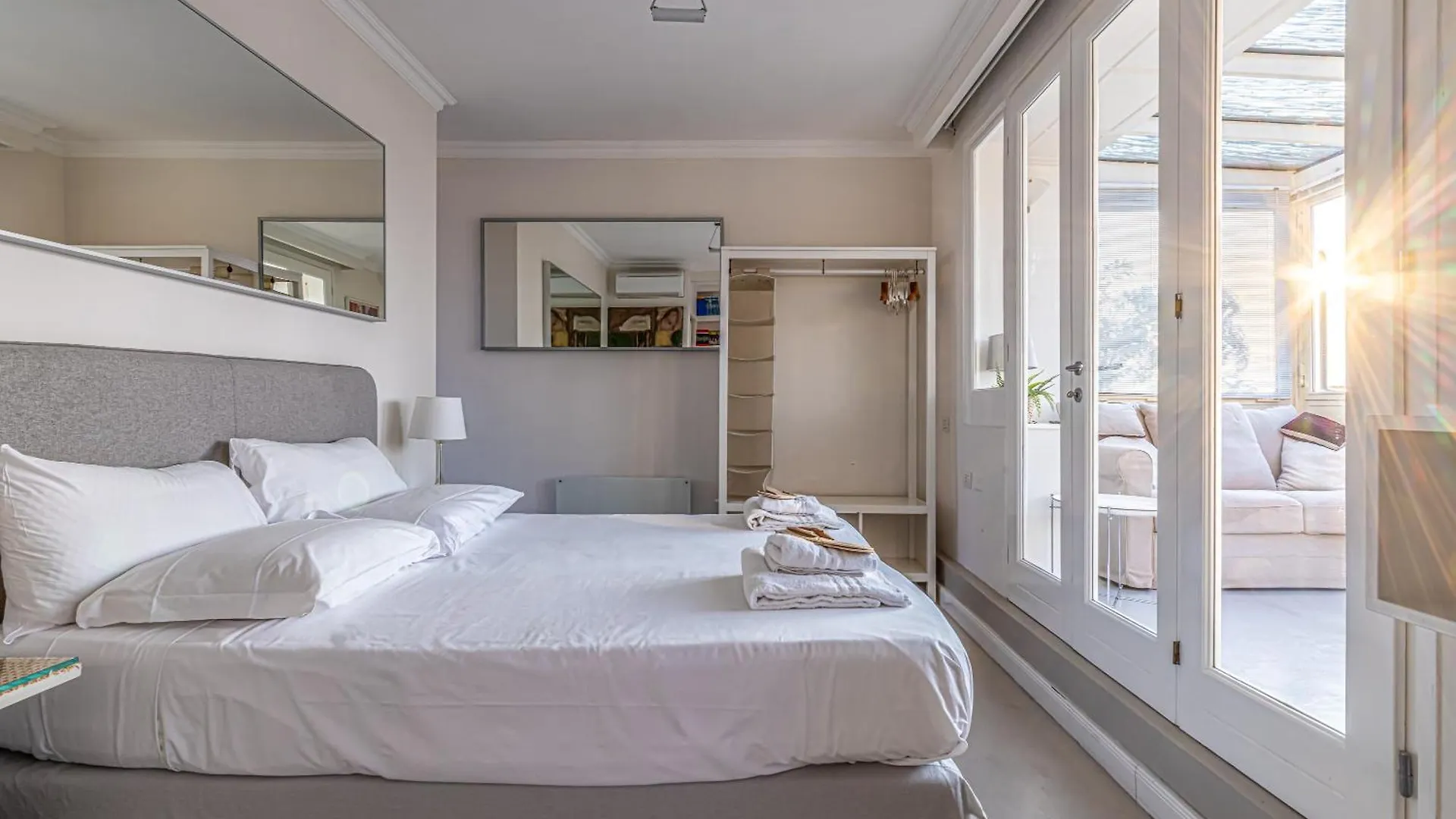 Luxury Penthouse With Jacuzzi & 360 View Rooftop Milano Lejlighed