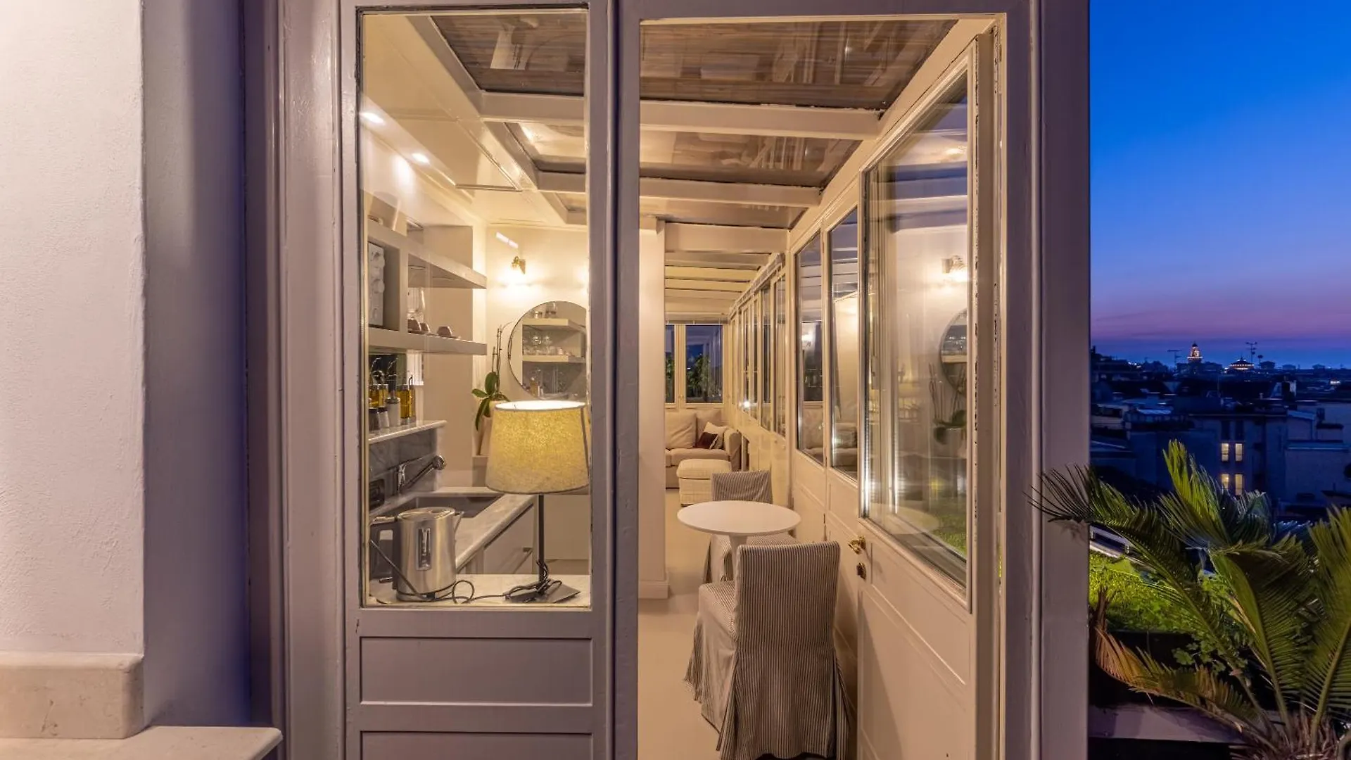 Luxury Penthouse With Jacuzzi & 360 View Rooftop Milano 0*,  Italien
